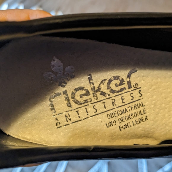 Rieker size 41 black leather slip on loafers - Picture 4 of 6